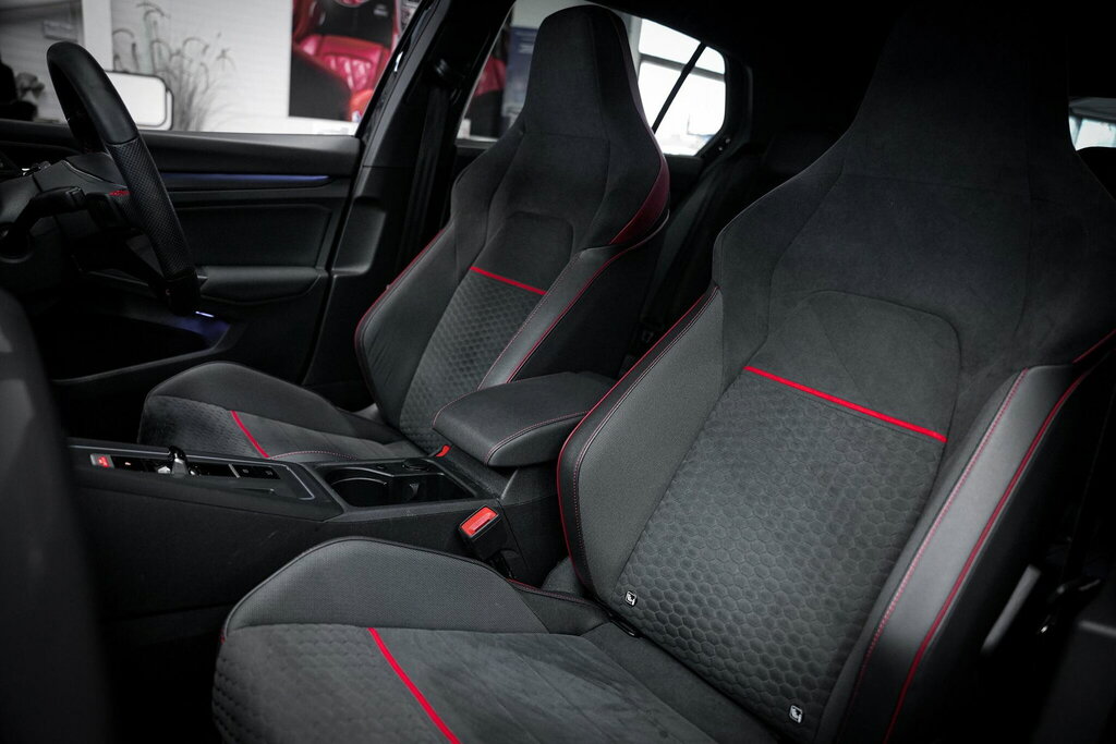 Volkswagen Golf 8 Style 1.5 Etsi 150Ps 7-Speed Dsg Black #20