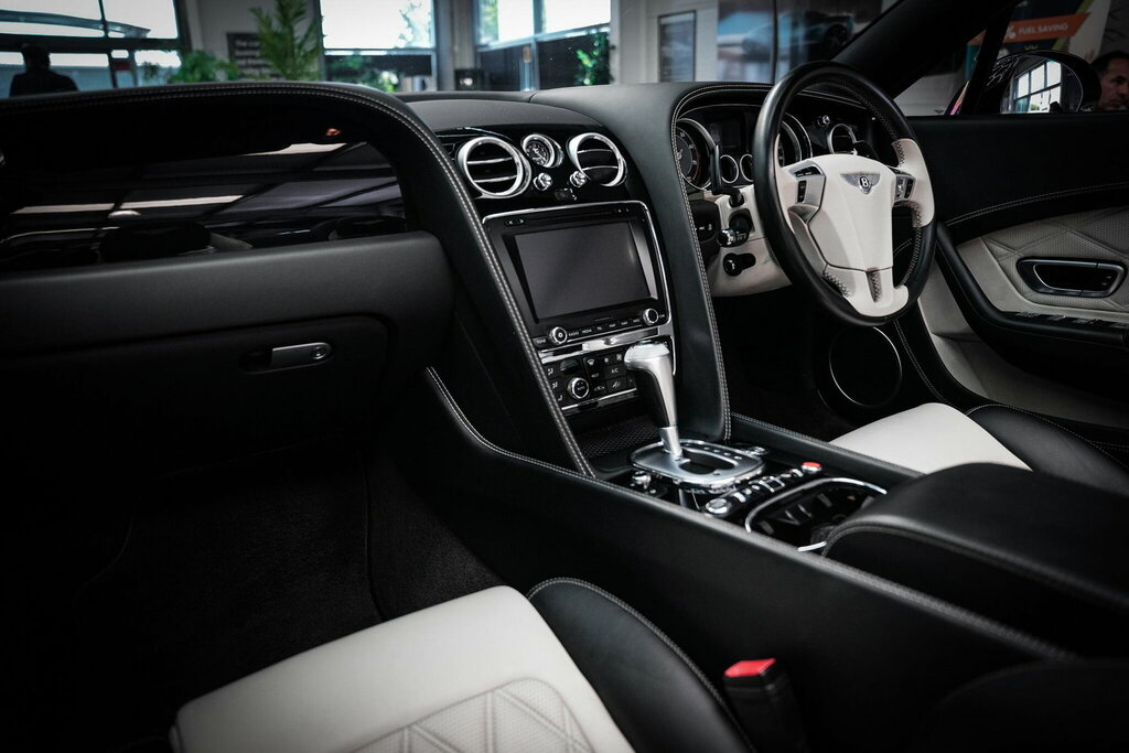 Bentley Continental Gt V8 Black #19