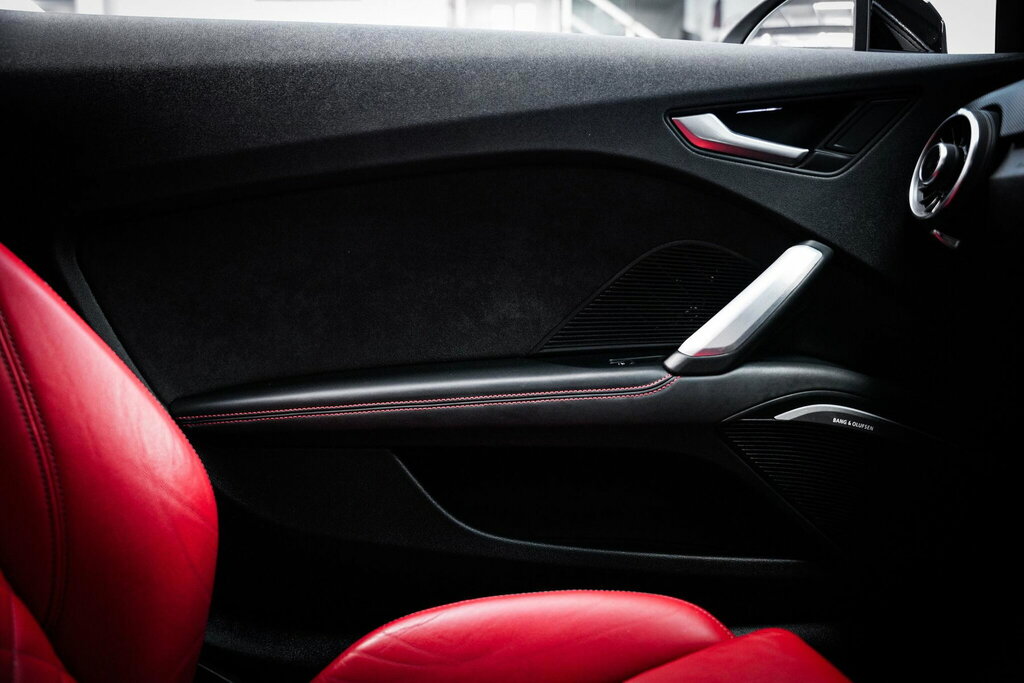 Audi TTS Black Edition U365 Orange #43