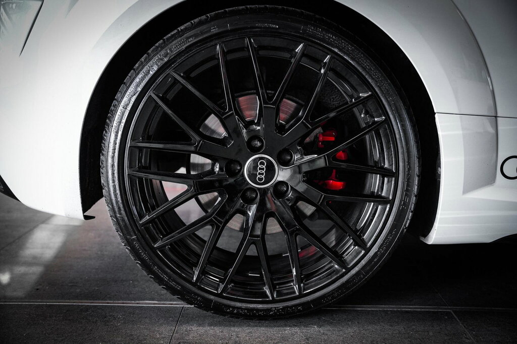 Audi TTS Black Edition U365 Orange #21