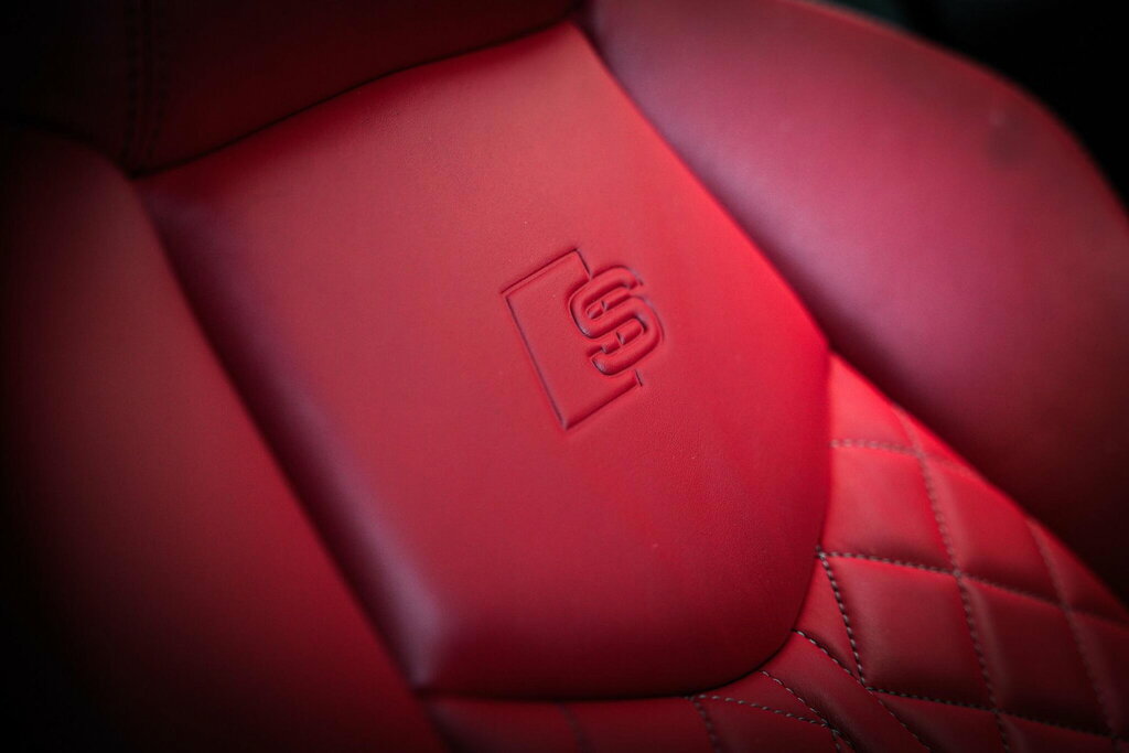 Audi TTS Black Edition U365 Orange #44