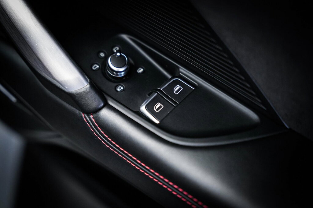 Audi TTS Black Edition U365 Orange #46