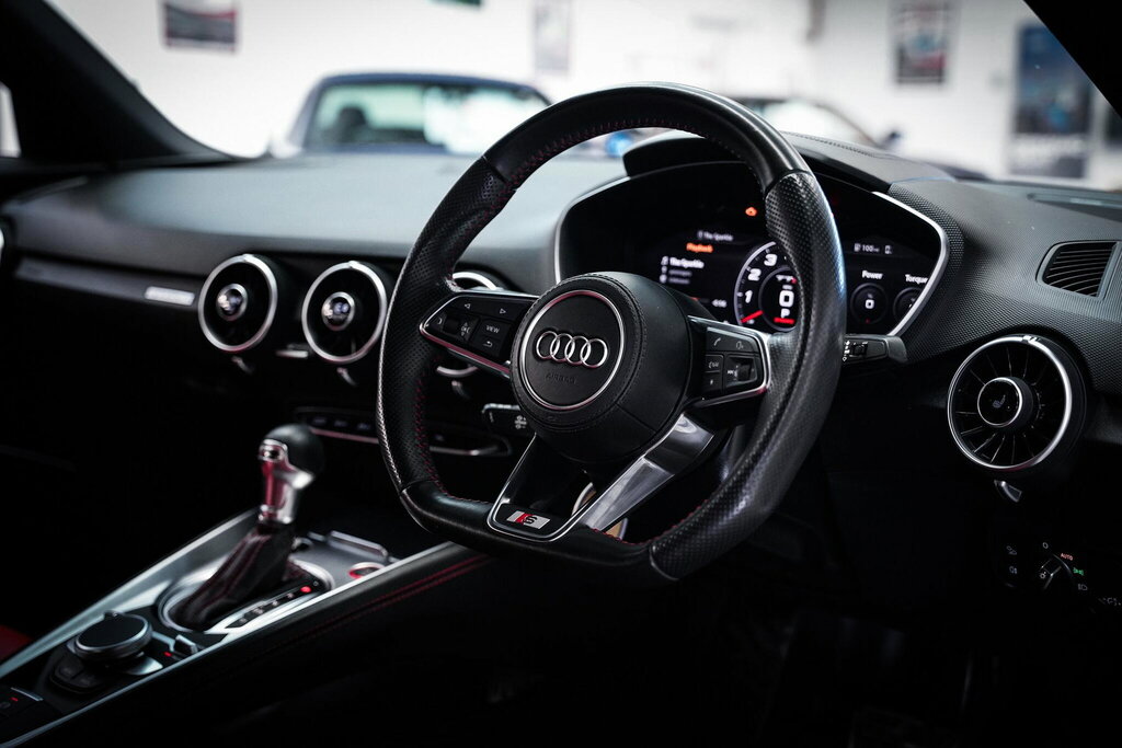 Audi TTS Black Edition U365 Orange #14