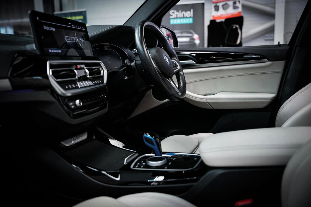 BMW iX3 80Kwh M Sport #2