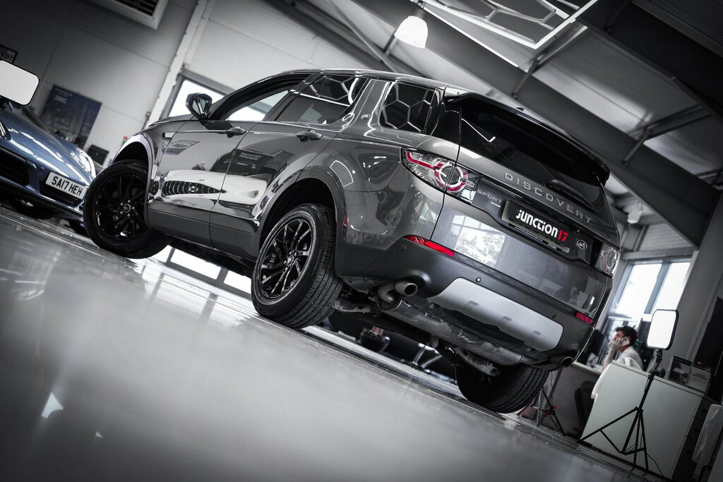 Land Rover Discovery Sport 2.0 Ed4 Hse Euro 6 Ss 5 Seat SC68TNZ Grey #4