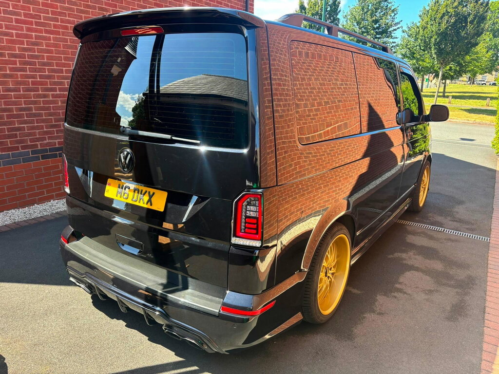 Volkswagen Transporter 2.0 Tdi T32 Bluemotion Tech Highline Kombi Dsg Fwd