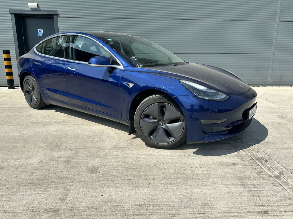 Tesla Model 3 Standard Range Plus Rwd