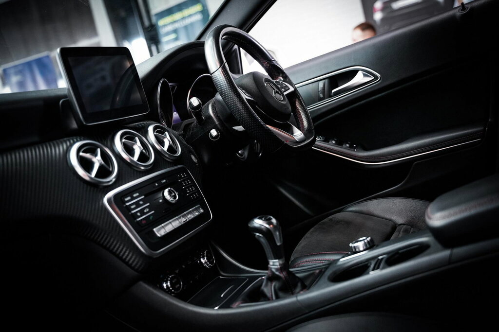Mercedes-Benz A Class 1.6 A160 Amg Line Executive Euro 6 Ss TJ08EST #2