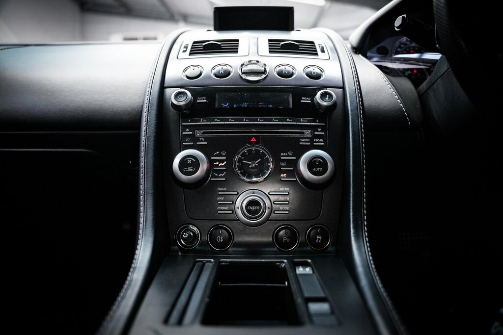 Aston Martin Vantage 4.7 V8 Sportshift Euro 4 #4
