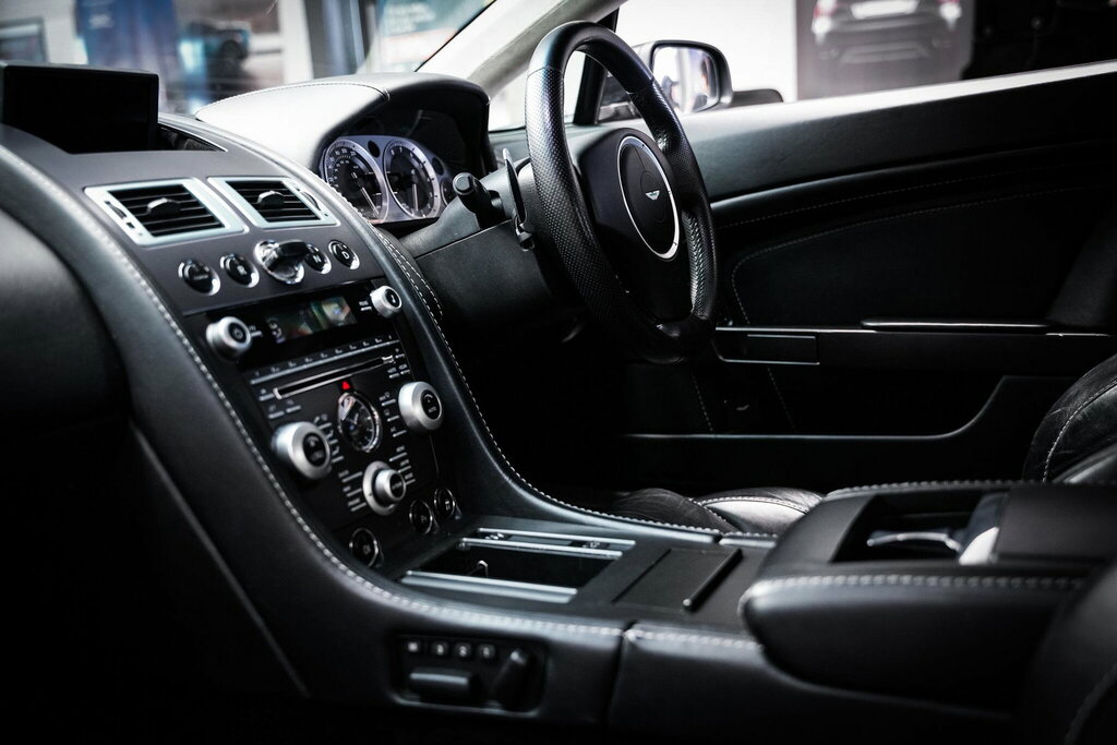 Aston Martin Vantage 4.7 V8 Sportshift Euro 4 #3