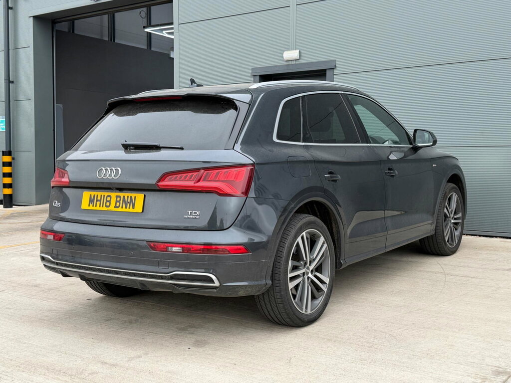 Audi Q5 Suv Black #9