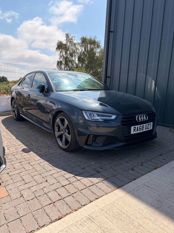 Audi A4 2.0 Tdi 40 Black Edition S Tronic Euro 6 Ss Grey