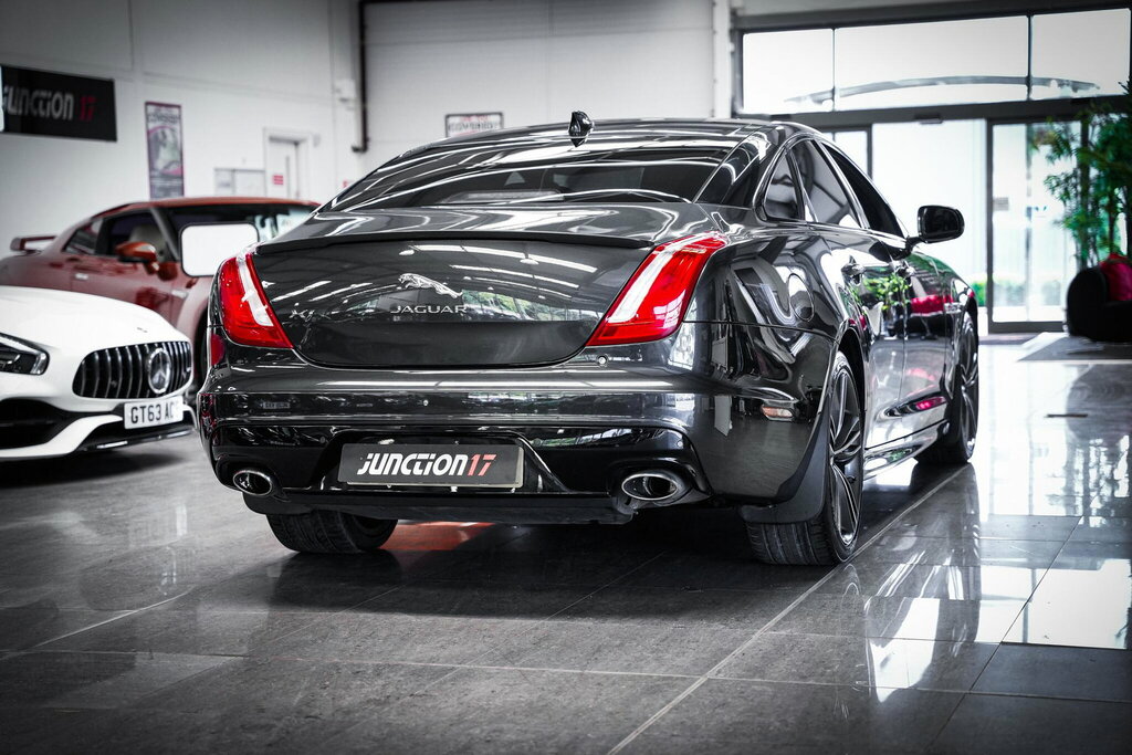 Jaguar XJ 3.0D V6 Portfolio Black #14