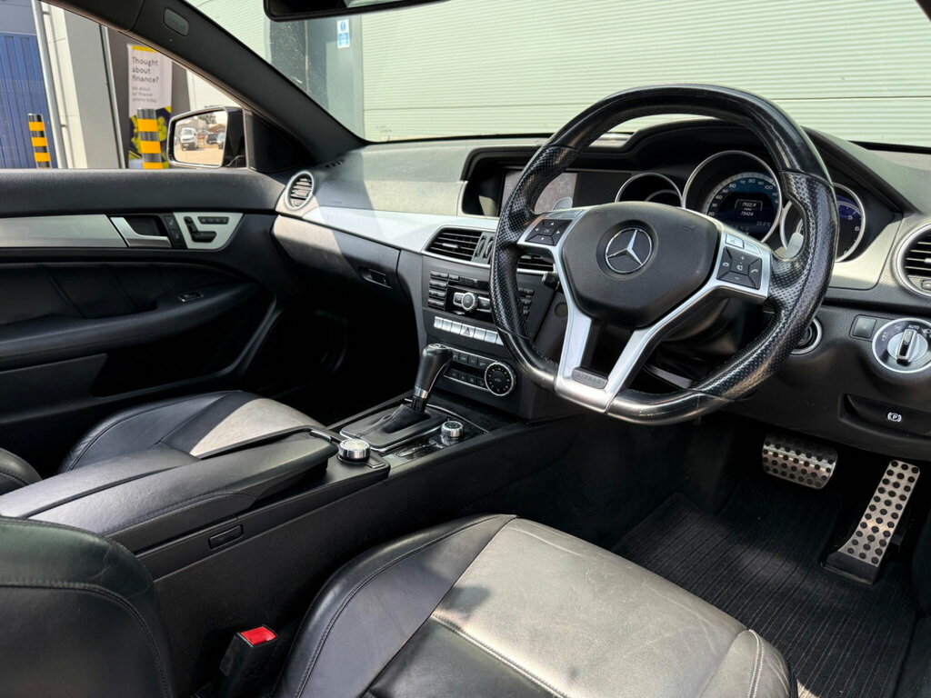Mercedes-Benz C Class White #10