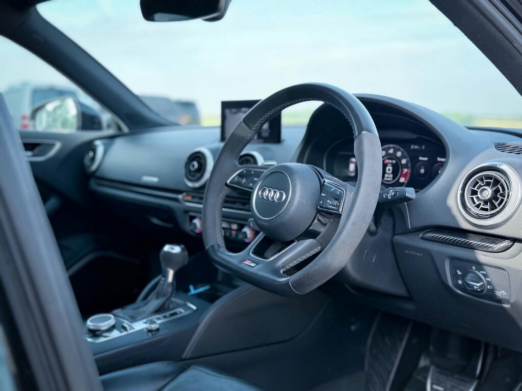 Audi RS3 2.5L Audi Sport Edition Black #12