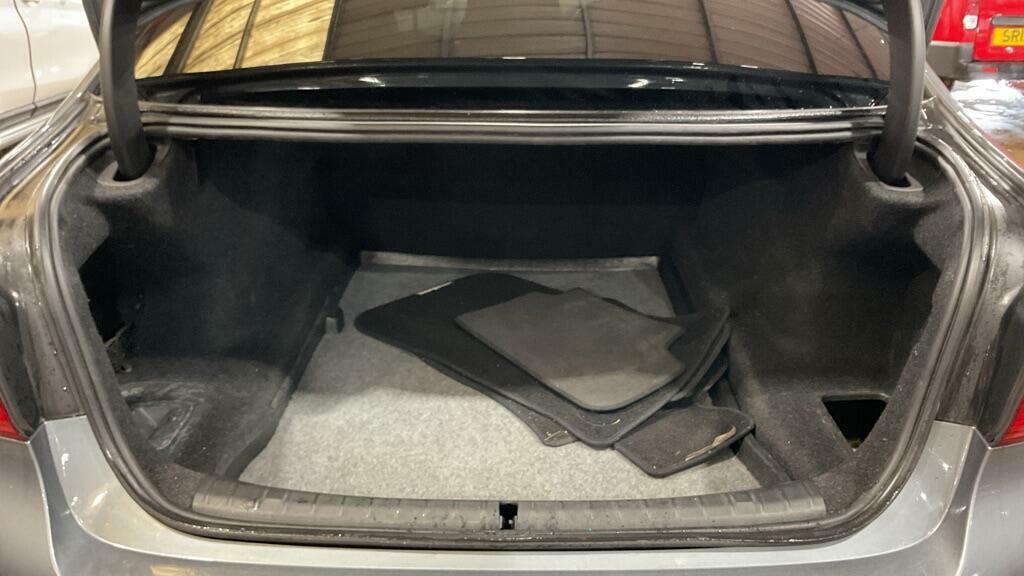 BMW 5 Series 520D Se Black #9