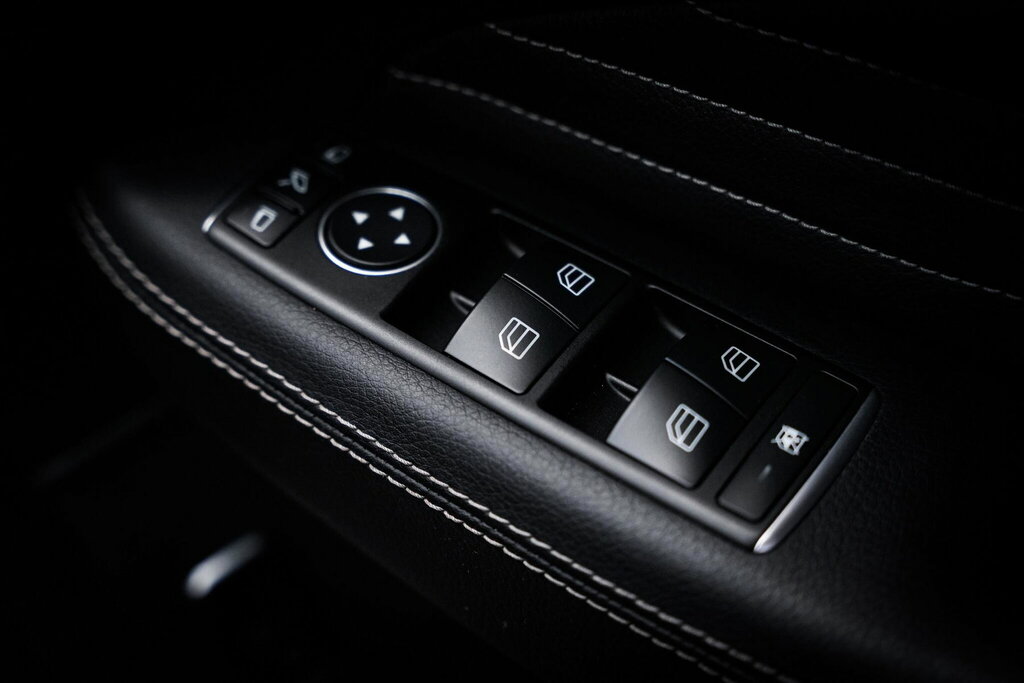 Mercedes-Benz M Class Bluetec Amg Sport Black #44