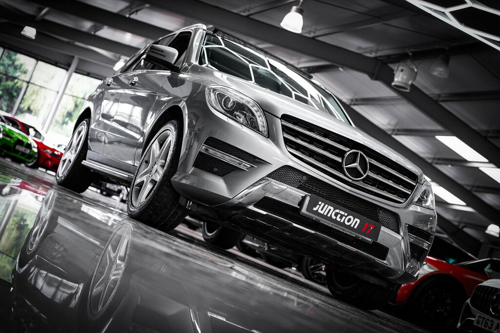 Mercedes-Benz M Class Bluetec Amg Sport Black #27