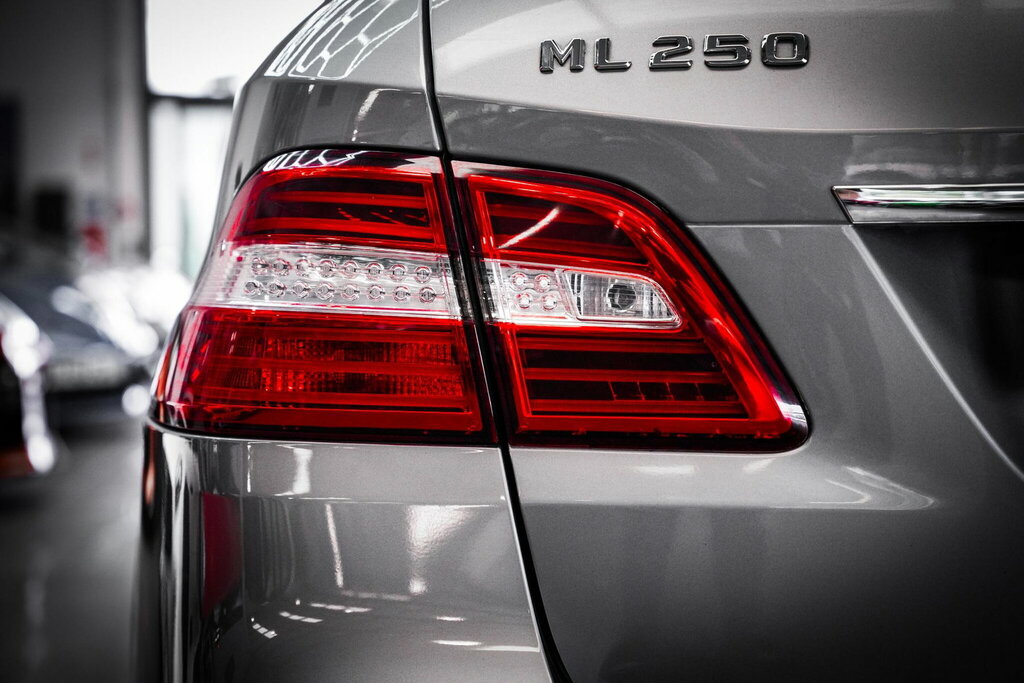 Mercedes-Benz M Class Bluetec Amg Sport Black #31
