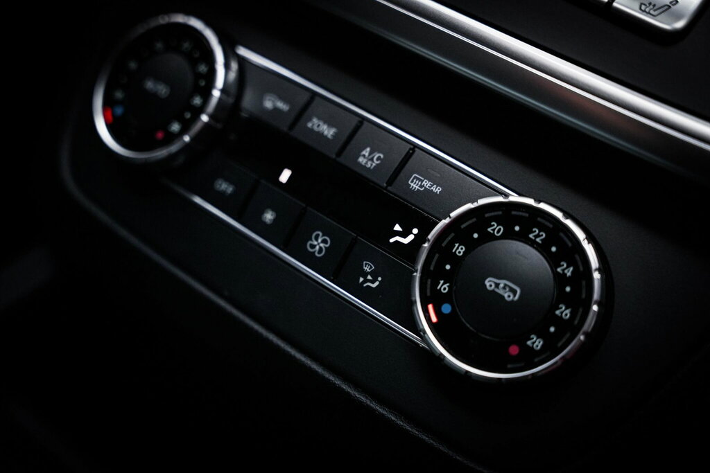 Mercedes-Benz M Class Bluetec Amg Sport Black #37