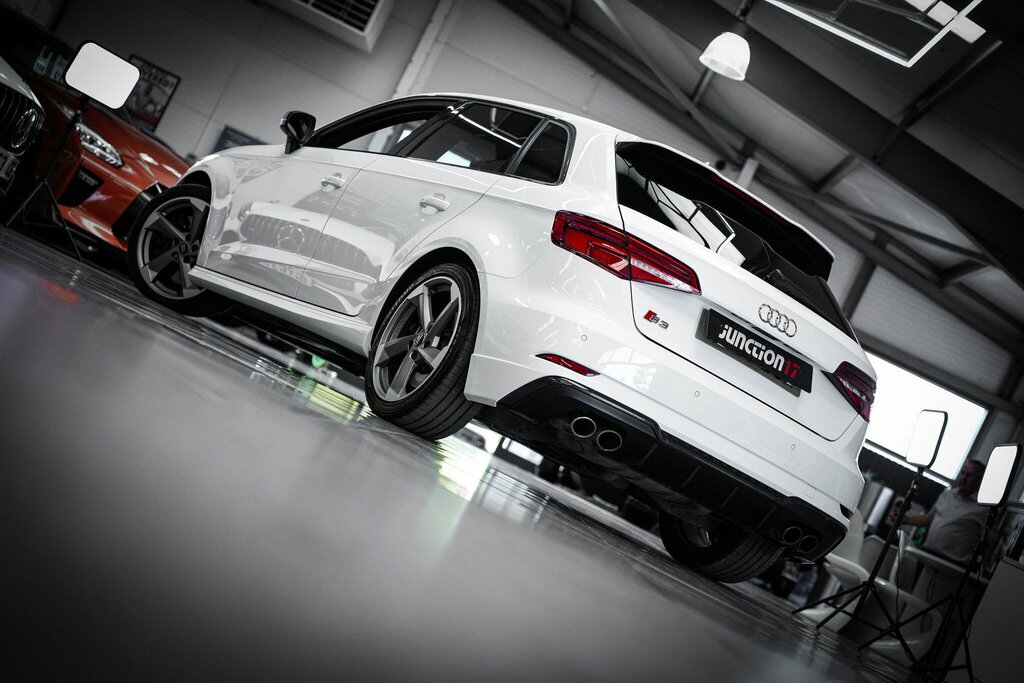 Audi S3 2.0 Tfsi Black Edition Sportback S Tronic Quattro  #4