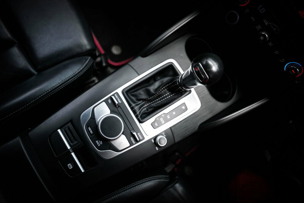 Audi S3 2.0 Tfsi Black Edition Sportback S Tronic Quattro  #3