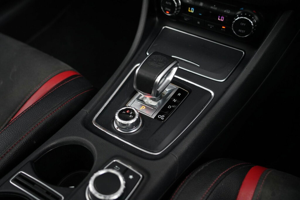 Mercedes-Benz CLA Class Cla 220 D Amg Line Black #21
