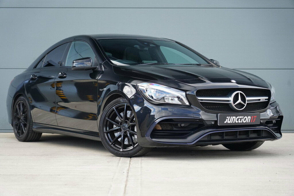 Mercedes-Benz CLA Class Cla 220 D Amg Line Black #1