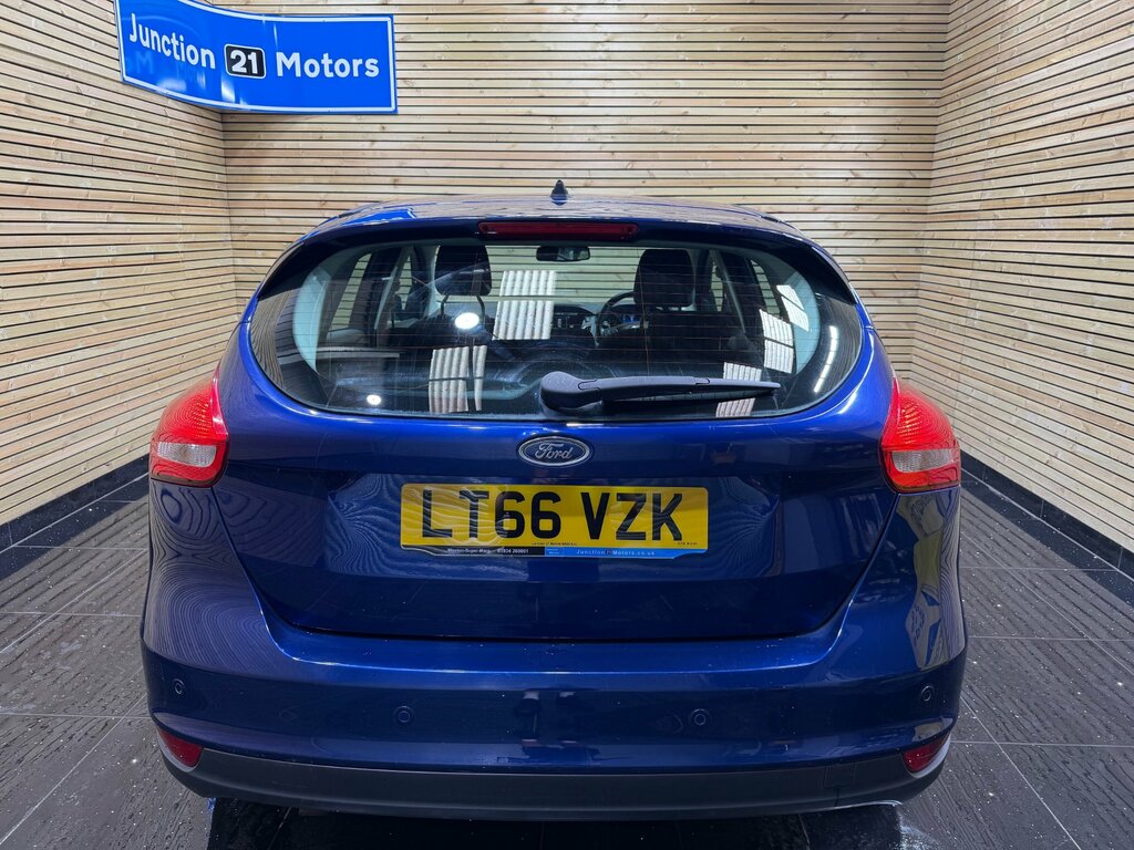 Ford Focus 1.5 Tdci Titanium Hatchback Euro Blue #5