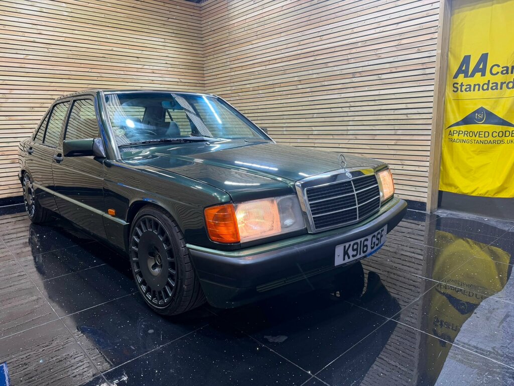 Mercedes-Benz 190 Saloon Purple #4