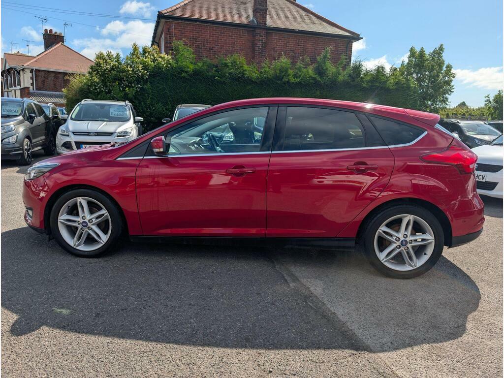 Ford Focus 1.0T Ecoboost Titanium Euro 6 S S Red #3