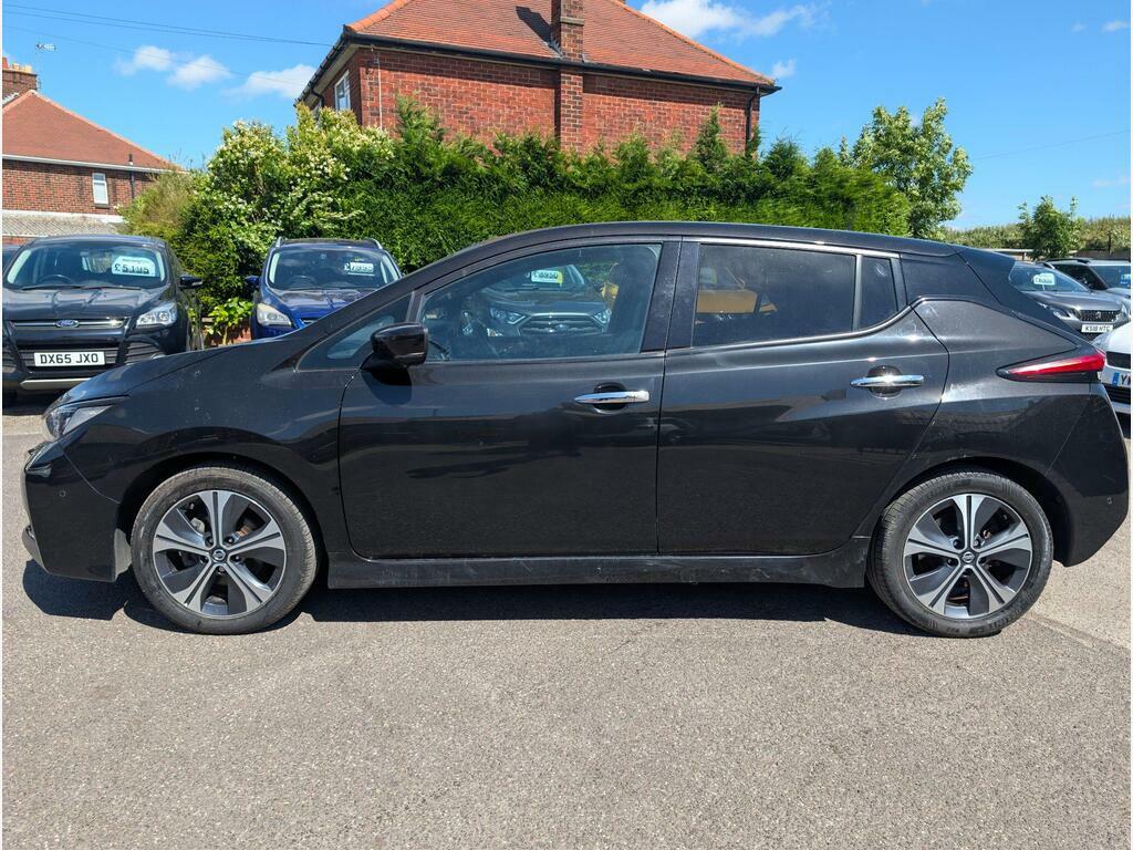 Nissan Leaf 40Kwh Tekna Black #4