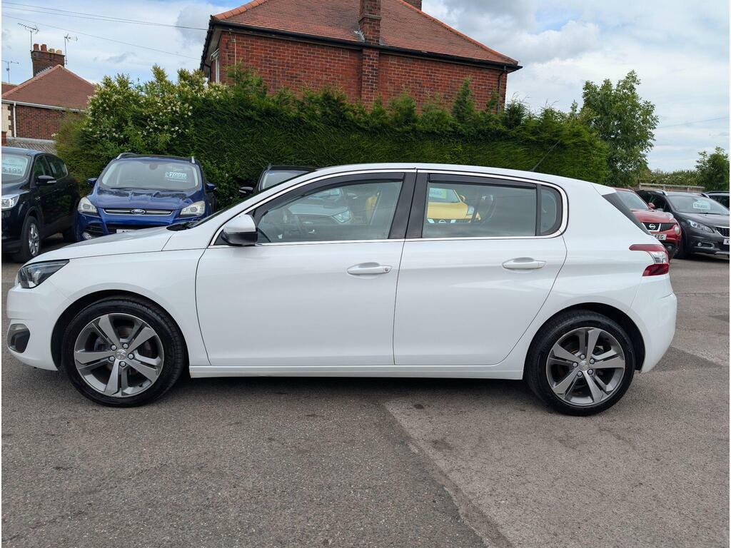 Peugeot 308 1.2 Puretech Allure Euro 6 S S White #3