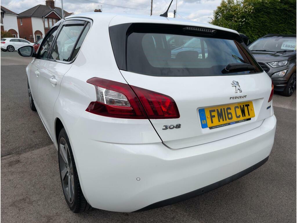 Peugeot 308 1.2 Puretech Allure Euro 6 S S White #5
