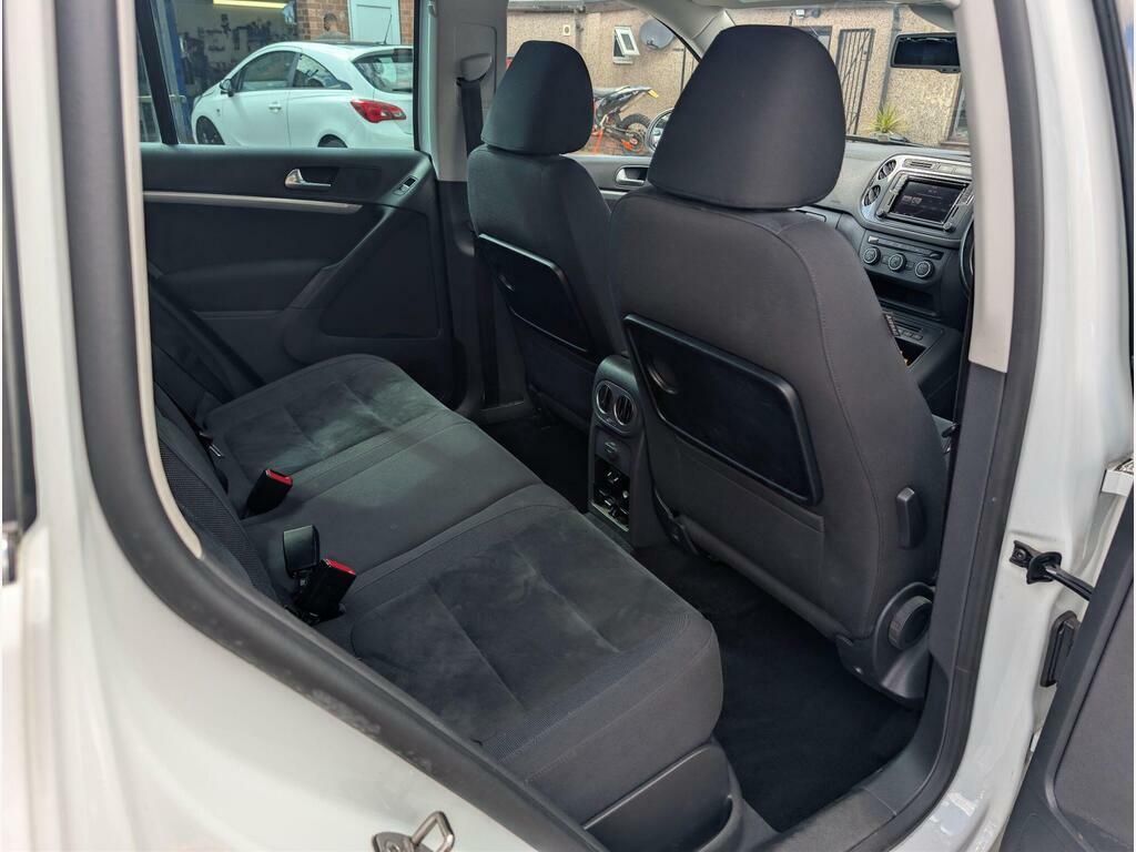 Volkswagen Tiguan 2.0 Tdi Bluemotion Tech Match Suv Dsg 4 Grey #25