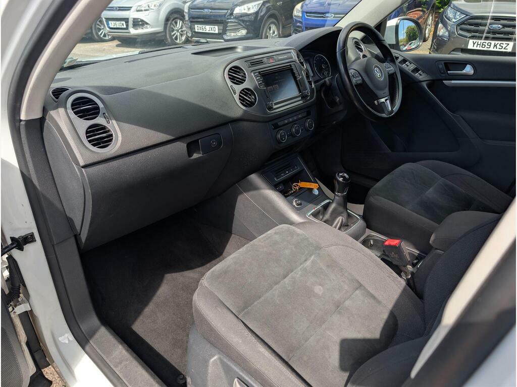 Volkswagen Tiguan 2.0 Tdi Bluemotion Tech Match Suv Dsg 4 Grey #38