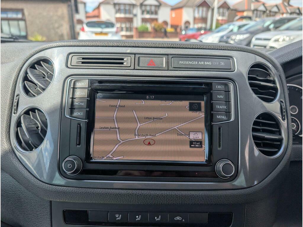 Volkswagen Tiguan 2.0 Tdi Bluemotion Tech Match Suv Dsg 4 Grey #15