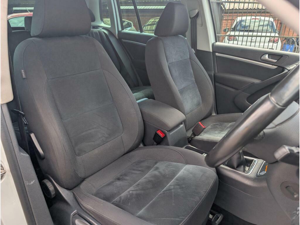 Volkswagen Tiguan 2.0 Tdi Bluemotion Tech Match Suv Dsg 4 Grey #22