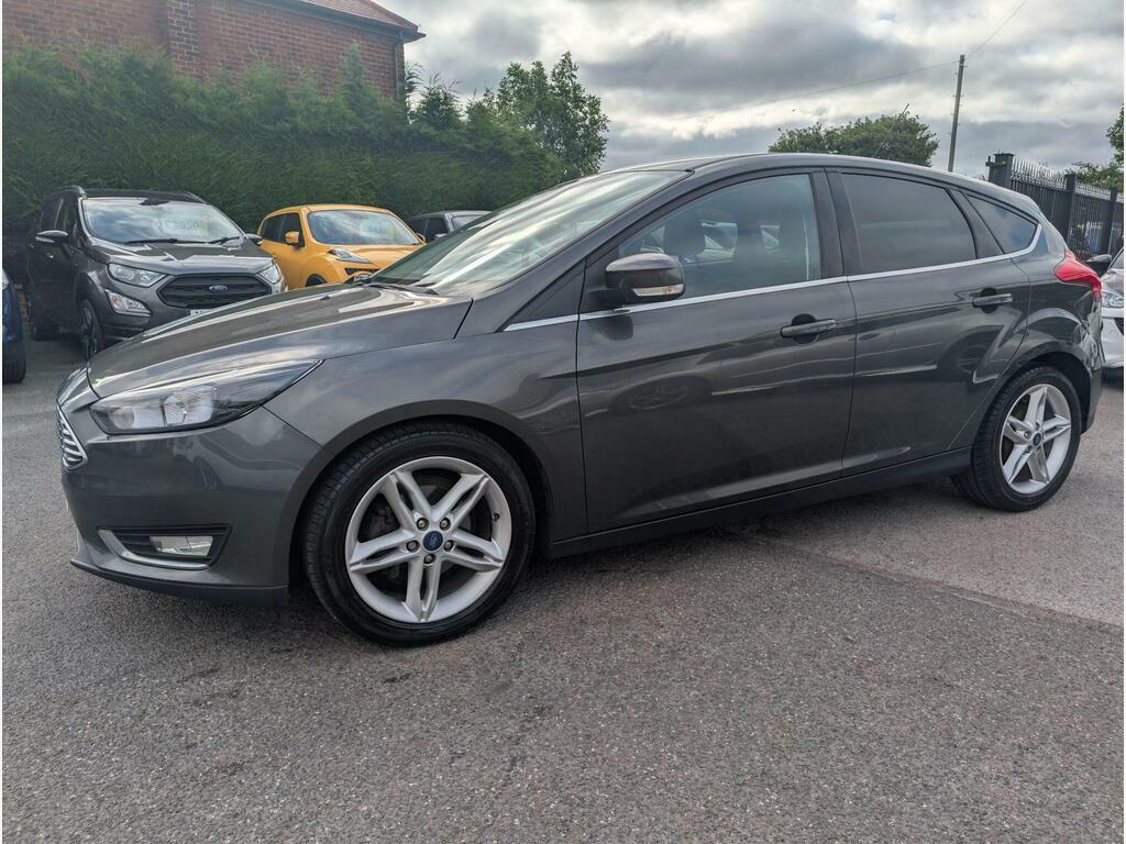 Ford Focus 1.5 Tdci Titanium Euro 6 S S Grey #2