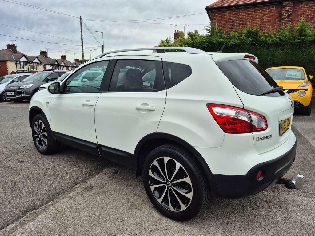 Nissan Qashqai 1.6 N-tec 2Wd Euro 5 White #2