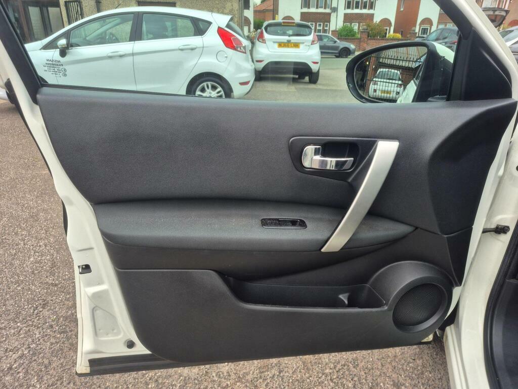 Nissan Qashqai 1.5 Dci N-tec 2Wd Black #25