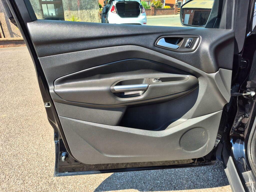 Ford Kuga Suv White #26