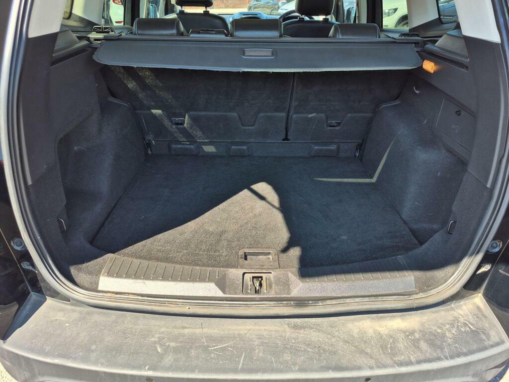 Ford Kuga Suv White #30