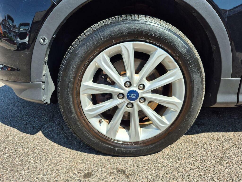 Ford Kuga Suv White #32