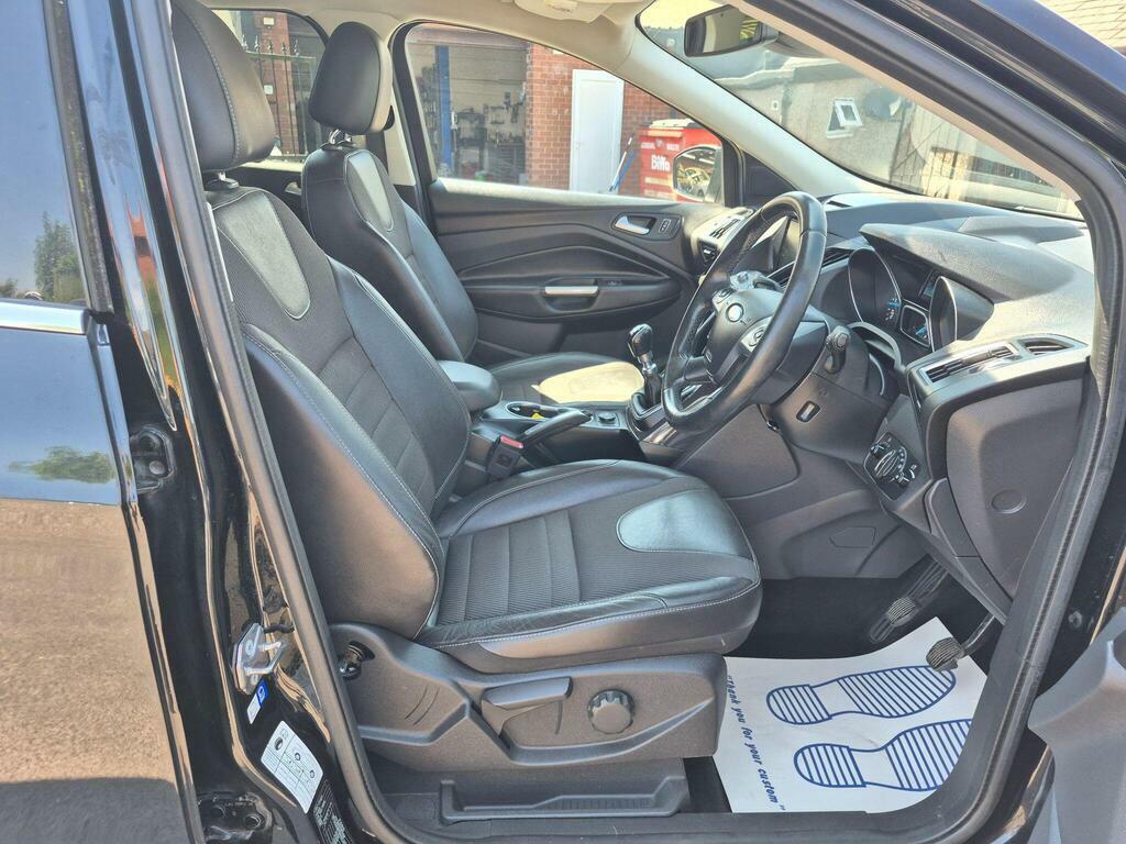 Ford Kuga Suv White #18
