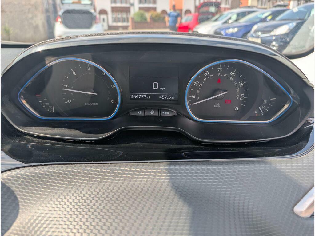 Peugeot 2008 2008 Active Bluehdi Grey #15