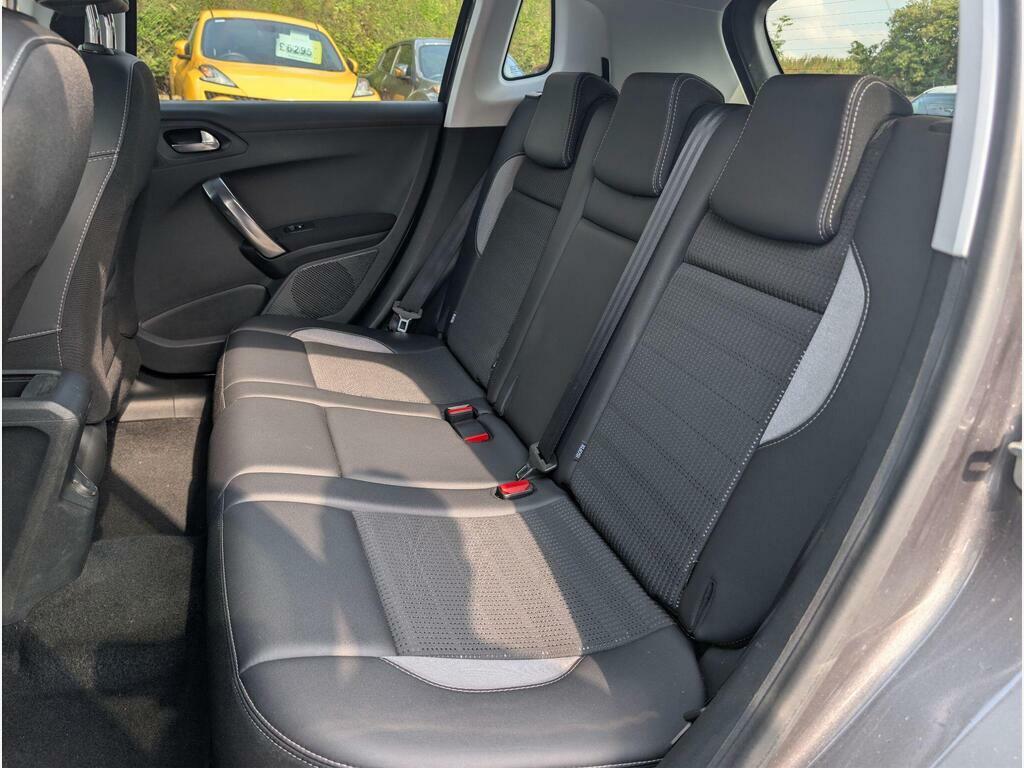 Peugeot 2008 2008 Active Bluehdi Grey #33