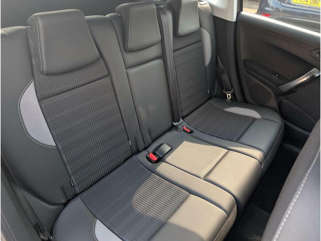 Peugeot 2008 2008 Active Bluehdi Grey #28