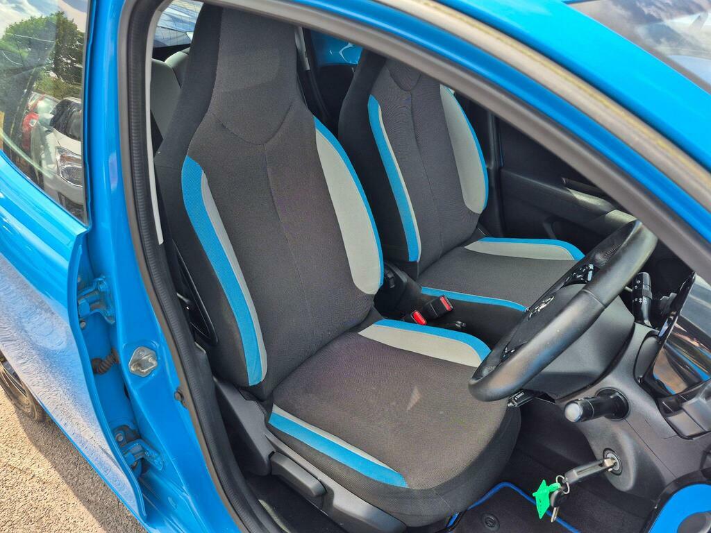 Toyota Aygo Hatchback Black #16