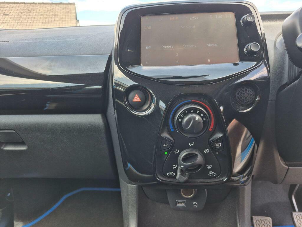Toyota Aygo Hatchback Black #13